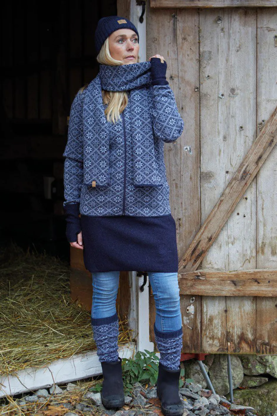 Ivanhoe of Sweden FREYA SCARF — SAND Clearance